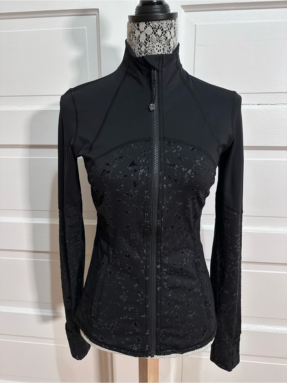 Lululemon Define Jacket *Speckle Shine Size 6 Black